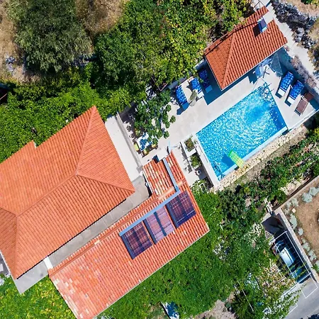 Art Gallery Villa Mlini